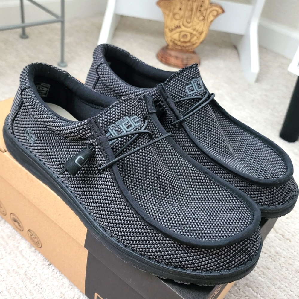 Hey Dude Mens Shoes